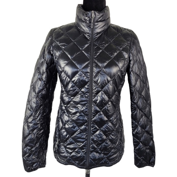 32 Degrees Woman’s Black Shiny puffer jacket size XS full zip - Picture 2 of 15